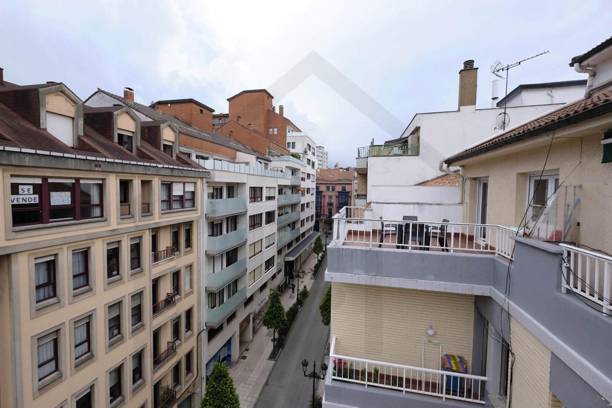 Atico Quintana I - Con Terraza, Vistas A La Ciudad, En El Centro, Con Wifi Y Garaje Apartment Oviedo Luaran gambar