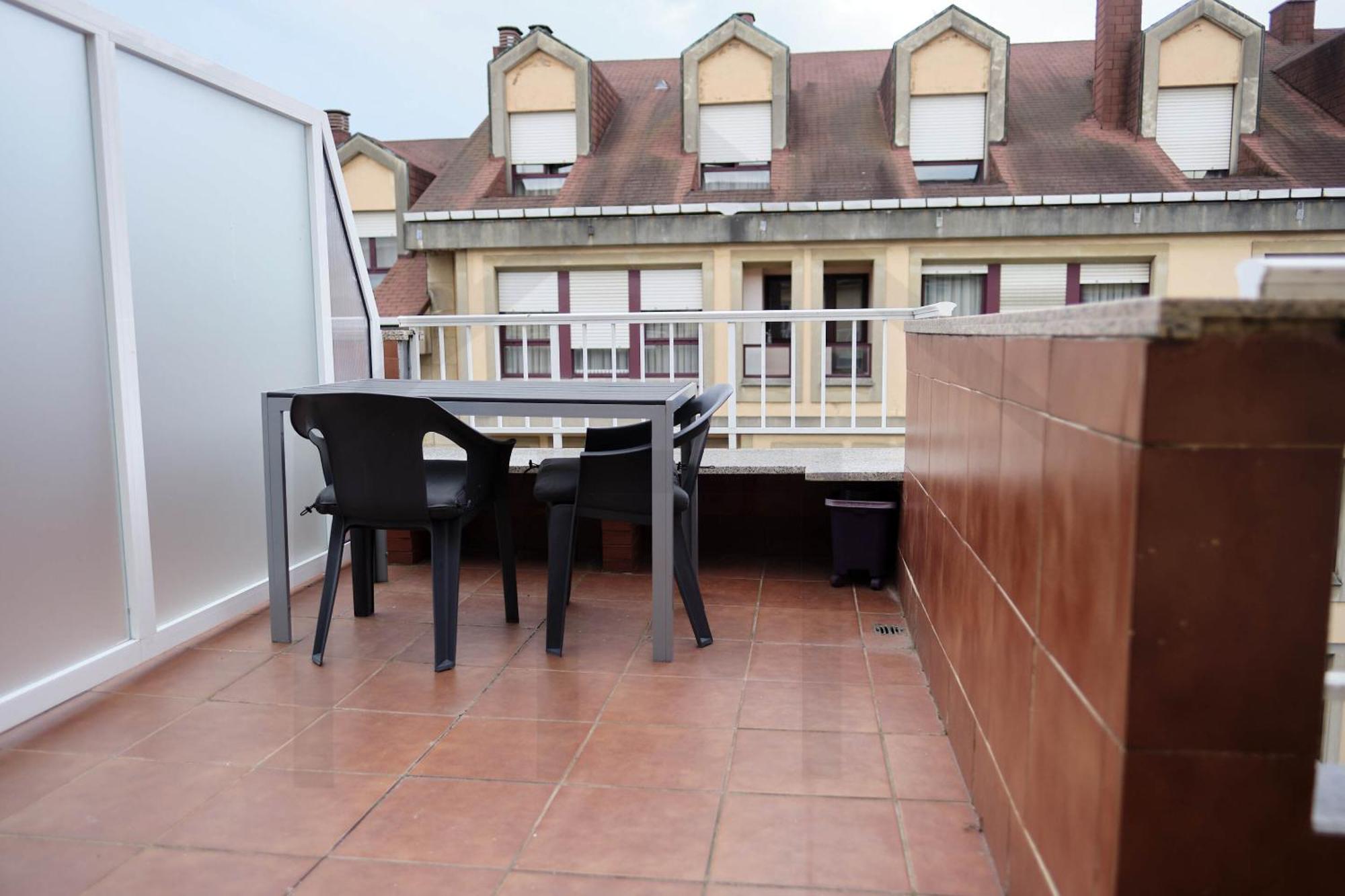 Atico Quintana I - Con Terraza, Vistas A La Ciudad, En El Centro, Con Wifi Y Garaje Apartment Oviedo Luaran gambar