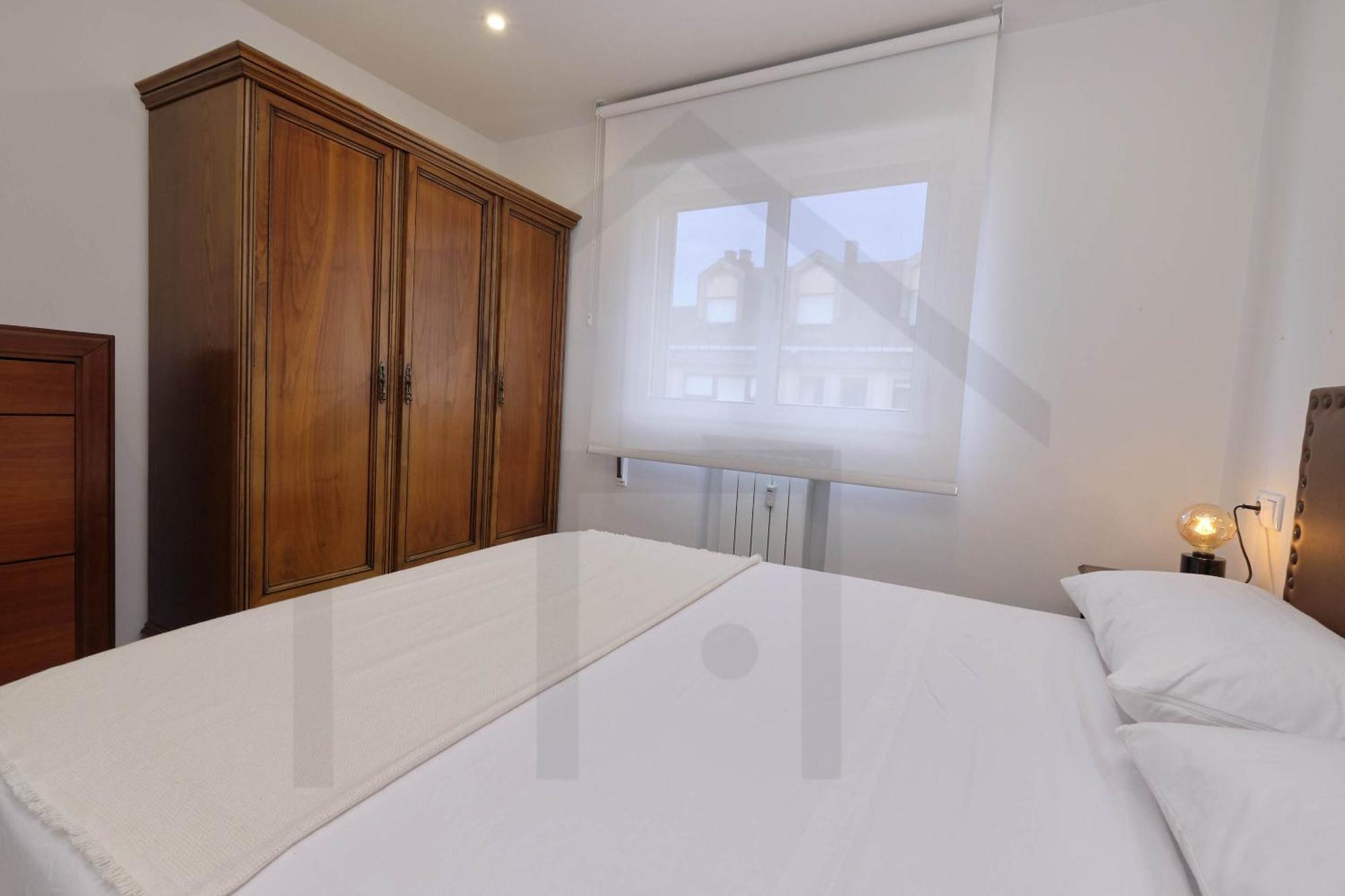 Atico Quintana I - Con Terraza, Vistas A La Ciudad, En El Centro, Con Wifi Y Garaje Apartment Oviedo Luaran gambar