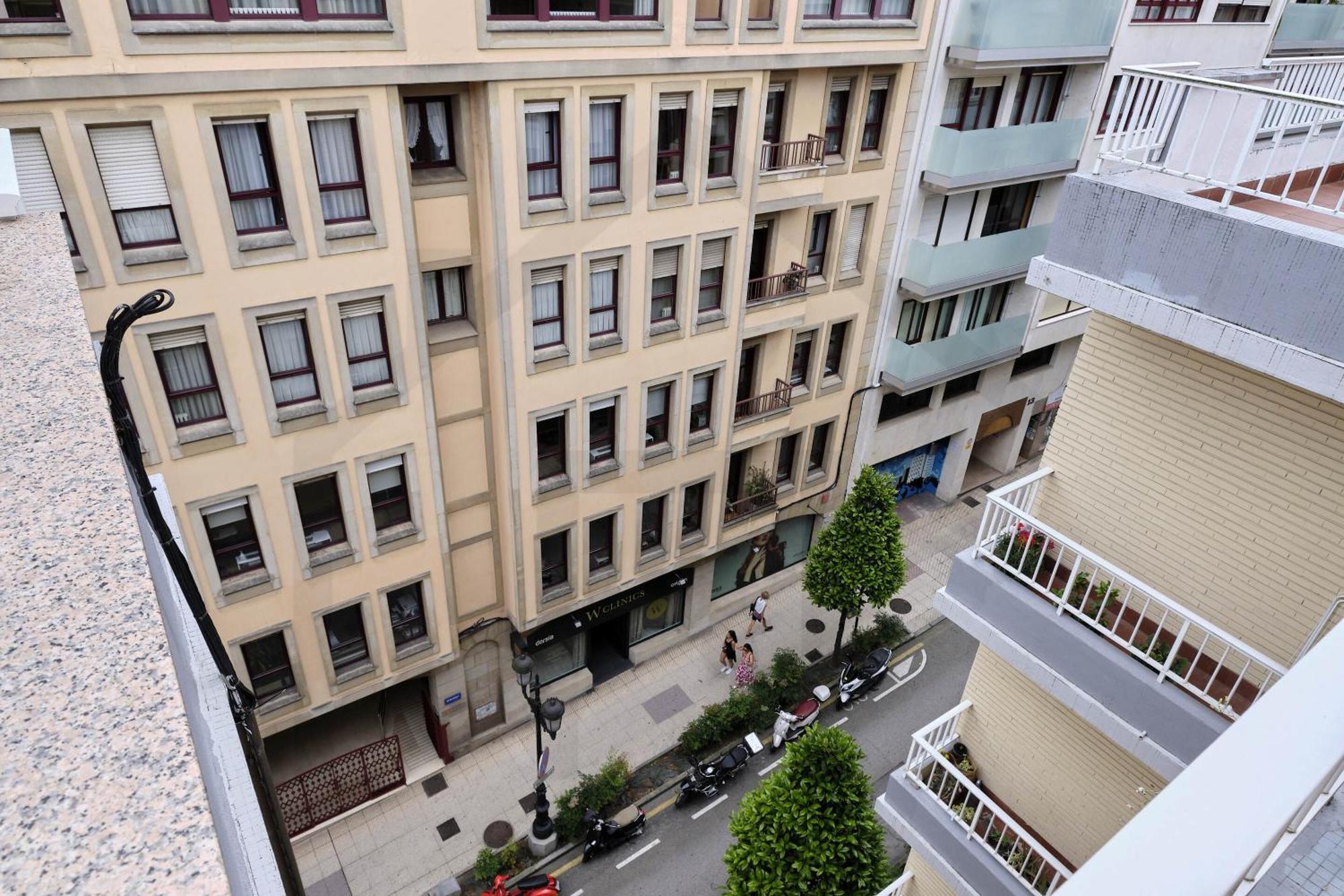 Atico Quintana I - Con Terraza, Vistas A La Ciudad, En El Centro, Con Wifi Y Garaje Apartment Oviedo Luaran gambar